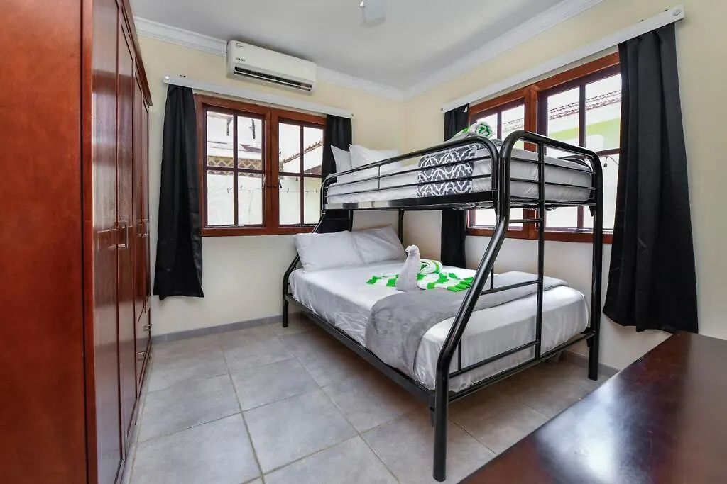 Villa Pos Abao Palm Beach Aruba