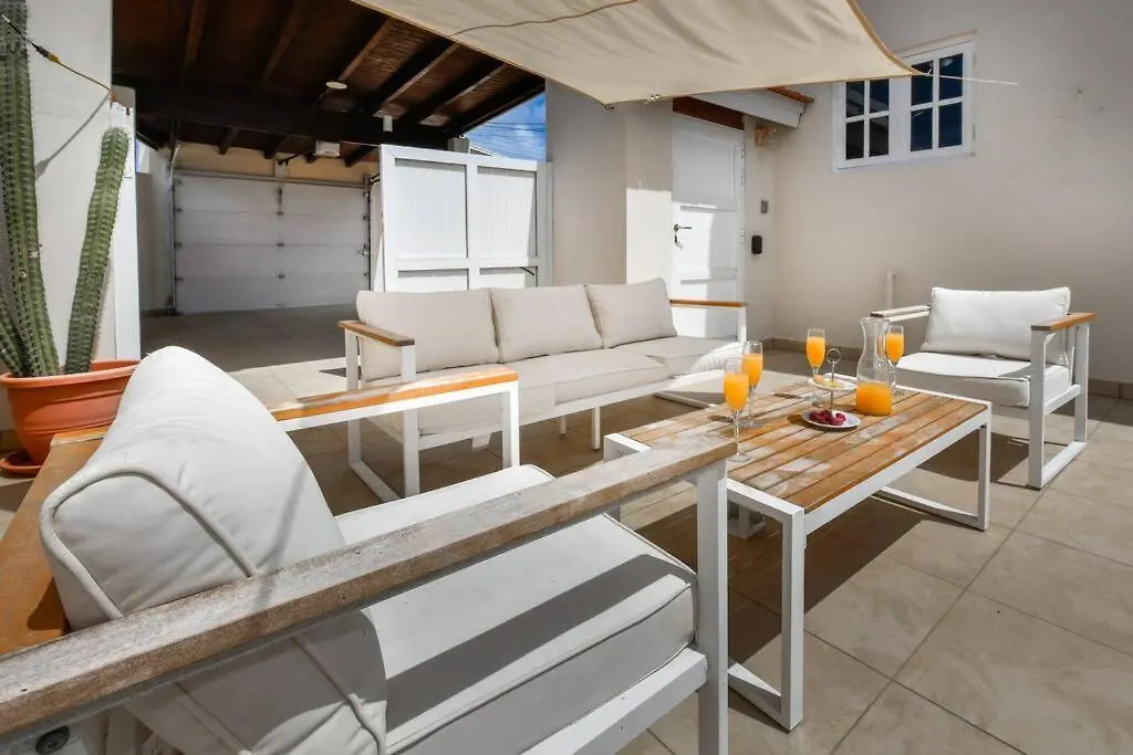 Villa Pos Abao Palm Beach Tatil Evi