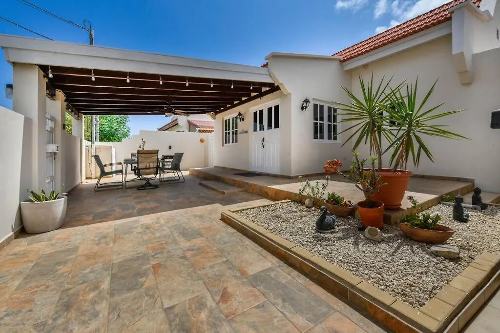 Prázdninový dům Villa Pos Abao Palm Beach