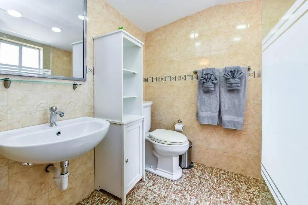 Villa Pos Abao Palm Beach 0*,