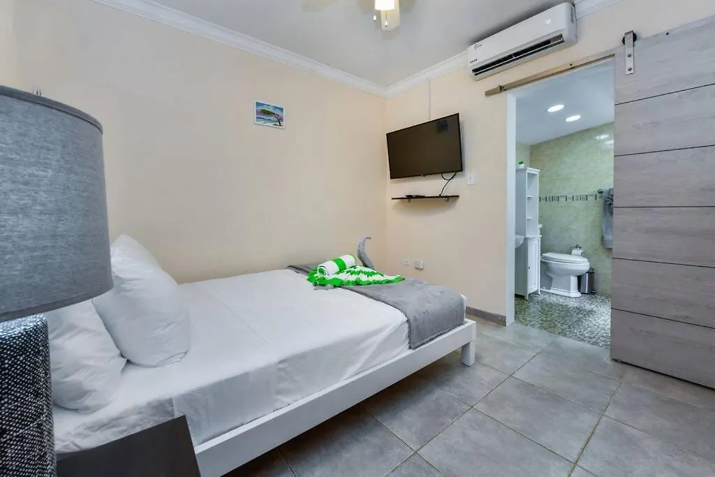 Villa Pos Abao Палм Бич